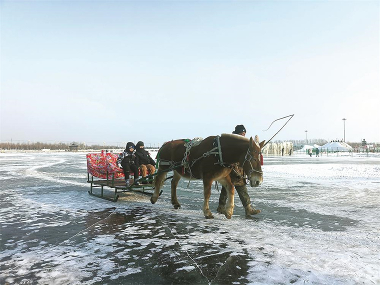 聚焦吉林冰雪